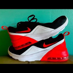 Youth 6.5 Nike air shoes